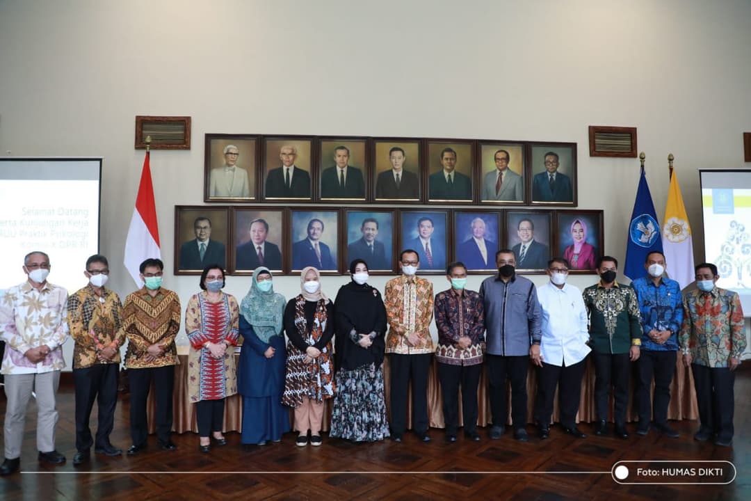 Dirjen Dikti Dampingi Kunjungan Kerja Komisi X di Universitas Gajah Mada (UGM).