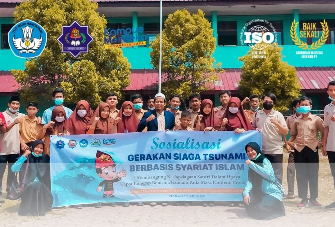 Beri Edukasi Siaga Bencana, Tim PKM-PM UTU Sosialisasikan Gesit di MTSS Nurul Huda