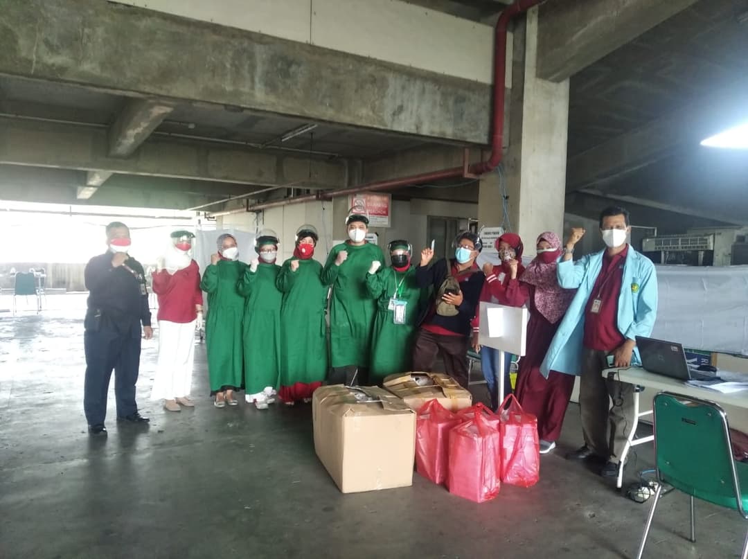 Tangkapan Lensa - BAKTI SOSIAL DITJEN DIKTIRISTEK VAKSINASI MAHASISWA, DOSEN, KARYAWAN DAN MASYARAKAT (UNIVERSITAS YARSI)