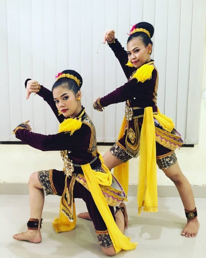 Mahasiswa Program Studi Tari Sabet Juara Satu Kategori Tari Tradisi di Kejuaran Daerah DIY