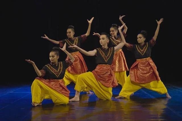 Mahasiswa Tari Angkatan 2019 Raih Juara I Kompetisi Tari Tradisi di Universitas Pelita Harapan