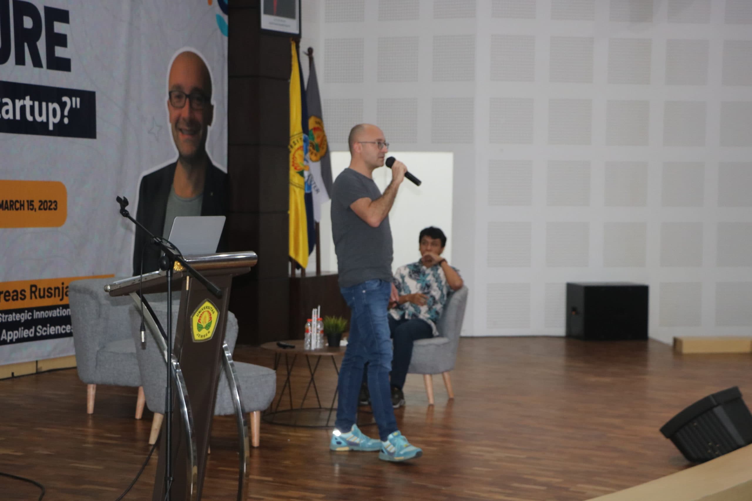 Siapkan Ekosistem Usaha Rintisan, Fasilkom Universitas Jember Hadirkan Profesor Asal Jerman