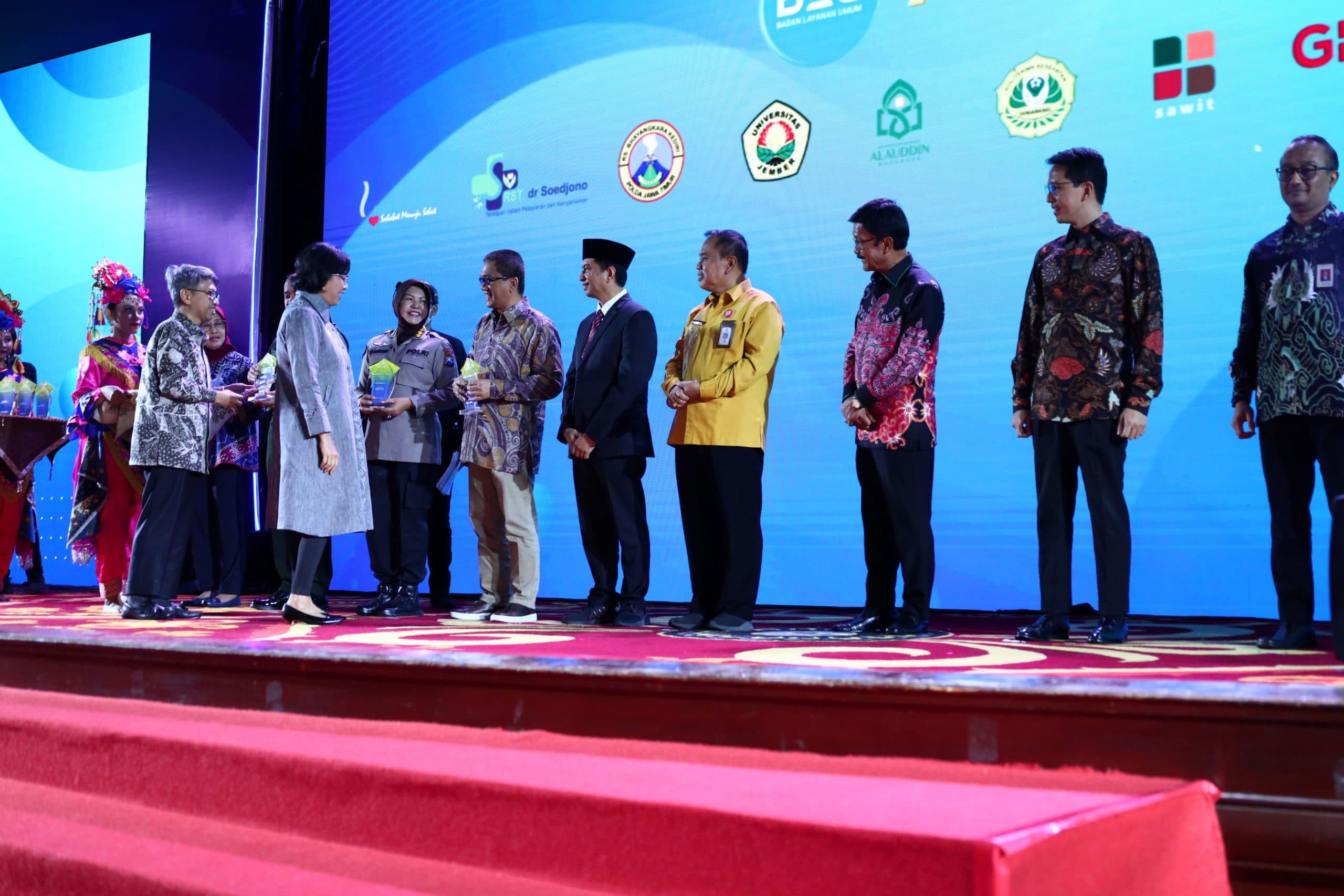 Universitas Jember Raih Penghargaan BLU Layanan Pendidikan Terbaik dari Kementerian Keuangan