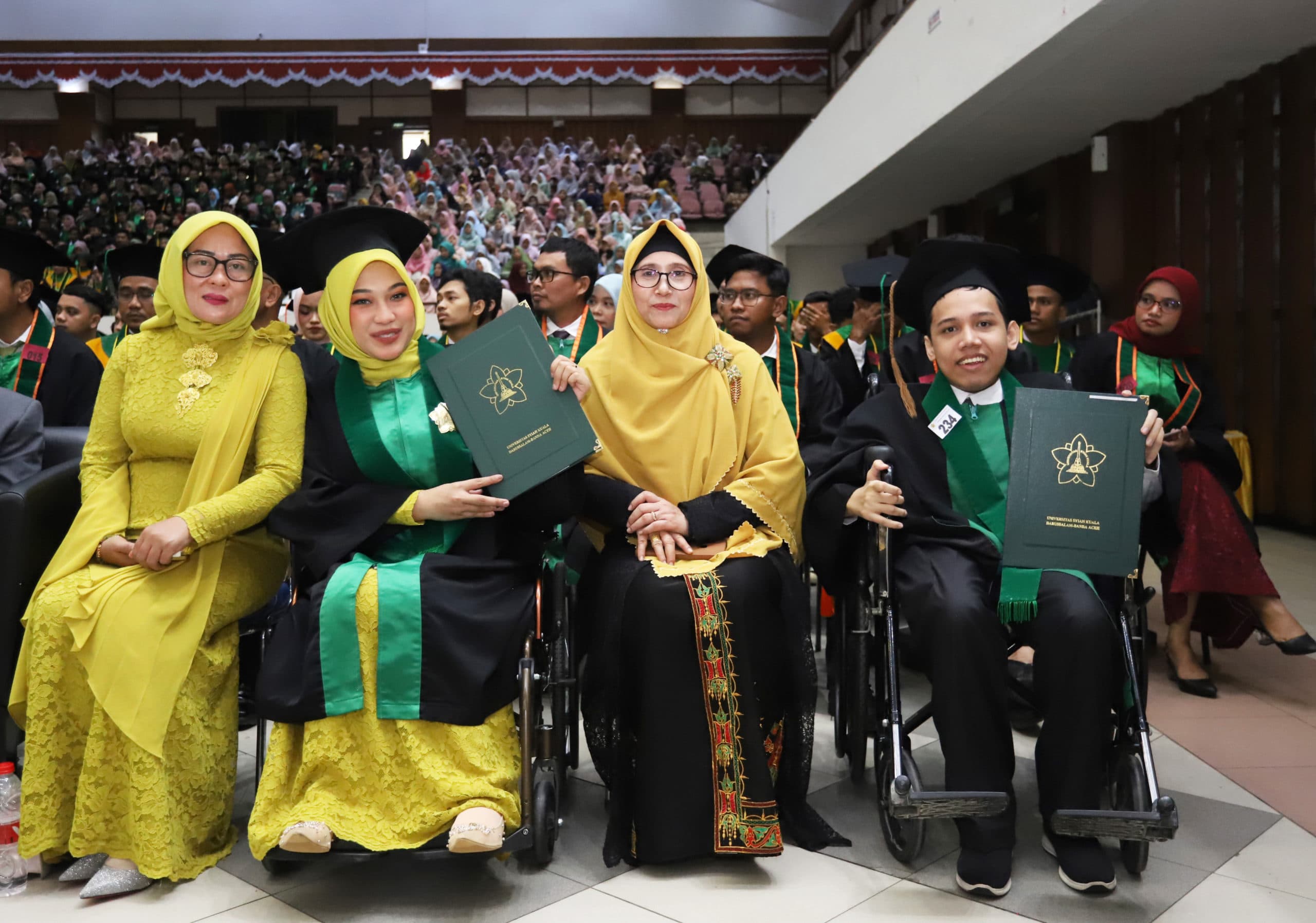 USK Luluskan Mahasiswa Asing hingga Wisudawan Disabilitas