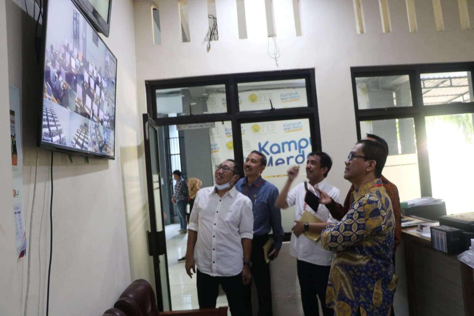 UTBK Hari Pertama di Pusat UTBK Universitas Jember Berjalan Lancar