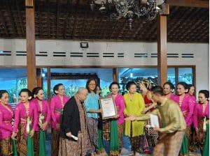 Jurusan Tari FSP ISI Yogyakarta berhasil meraih Rekor Dunia