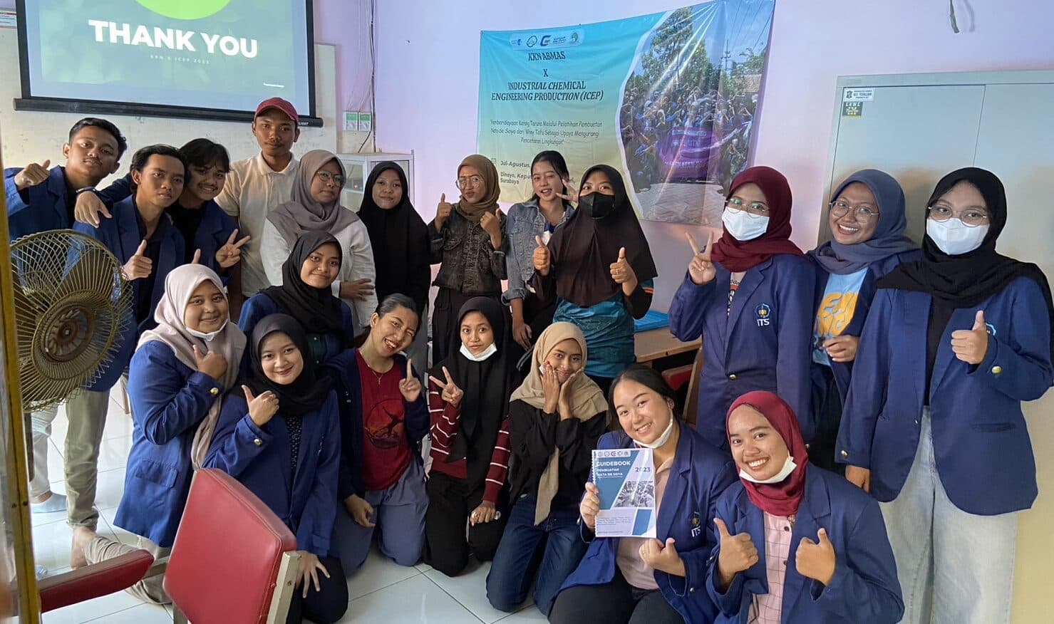 KKN ITS Olah Limbah Tahu Menjadi Nata De Soya