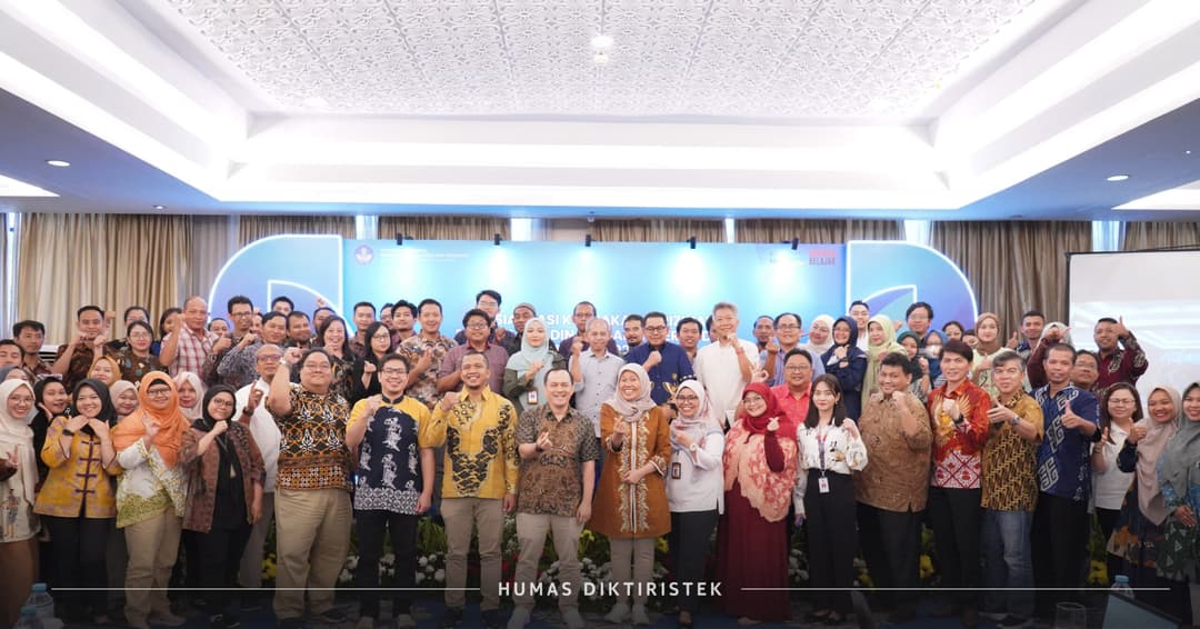 Tangkapan Lensa-Kegiatan Sosialisasi Kebijakan Perizinan Perjalanan Dinas Luar Negeri (PDLN), (13/10).