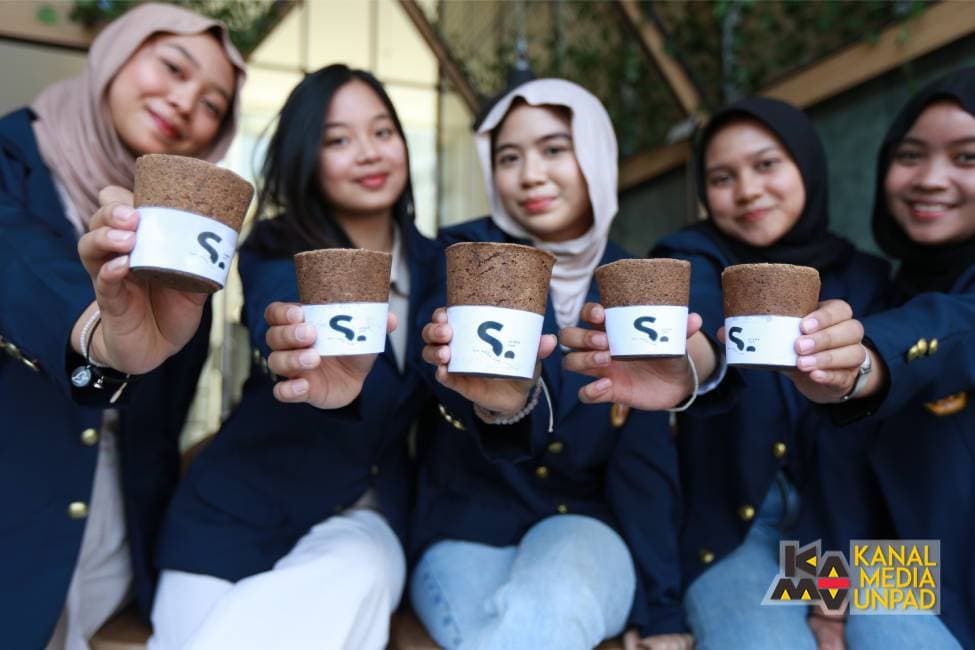 Scara Cup, Gelas dari Kulit Biji Kopi yang Bisa Dimakan Karya Mahasiswa Unpad