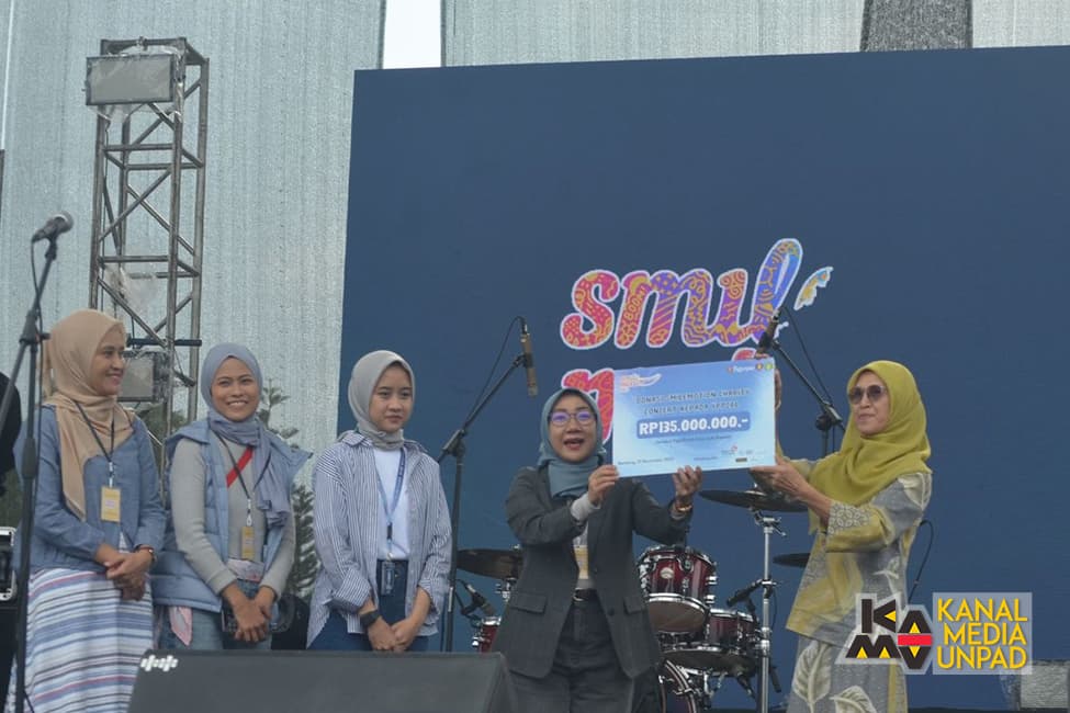 Konser Smilemotion FKG Unpad Raup Donasi Rp 135 Juta untuk Penderita Bibir Sumbing