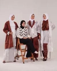 Karya Mahasiswa Prodi D4 Desain Mode Kriya Batik Ditampilkan dalam Jakarta Muslim Fashion Week (JMFW) 2023