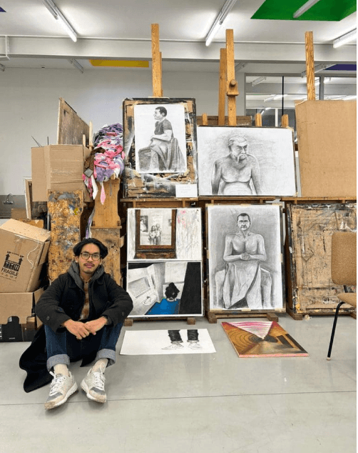 Dua Mahasiswa Jurusan Seni Murni Institut Seni Indonesia (ISI) Yogyakarta Berpameran di Hungaria