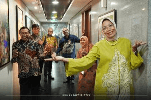 Kolaborasi Perguruan Tinggi Seni Hadirkan Pameran Seni Visual Rakta Mahardika Rupa di Kemendikbudristek