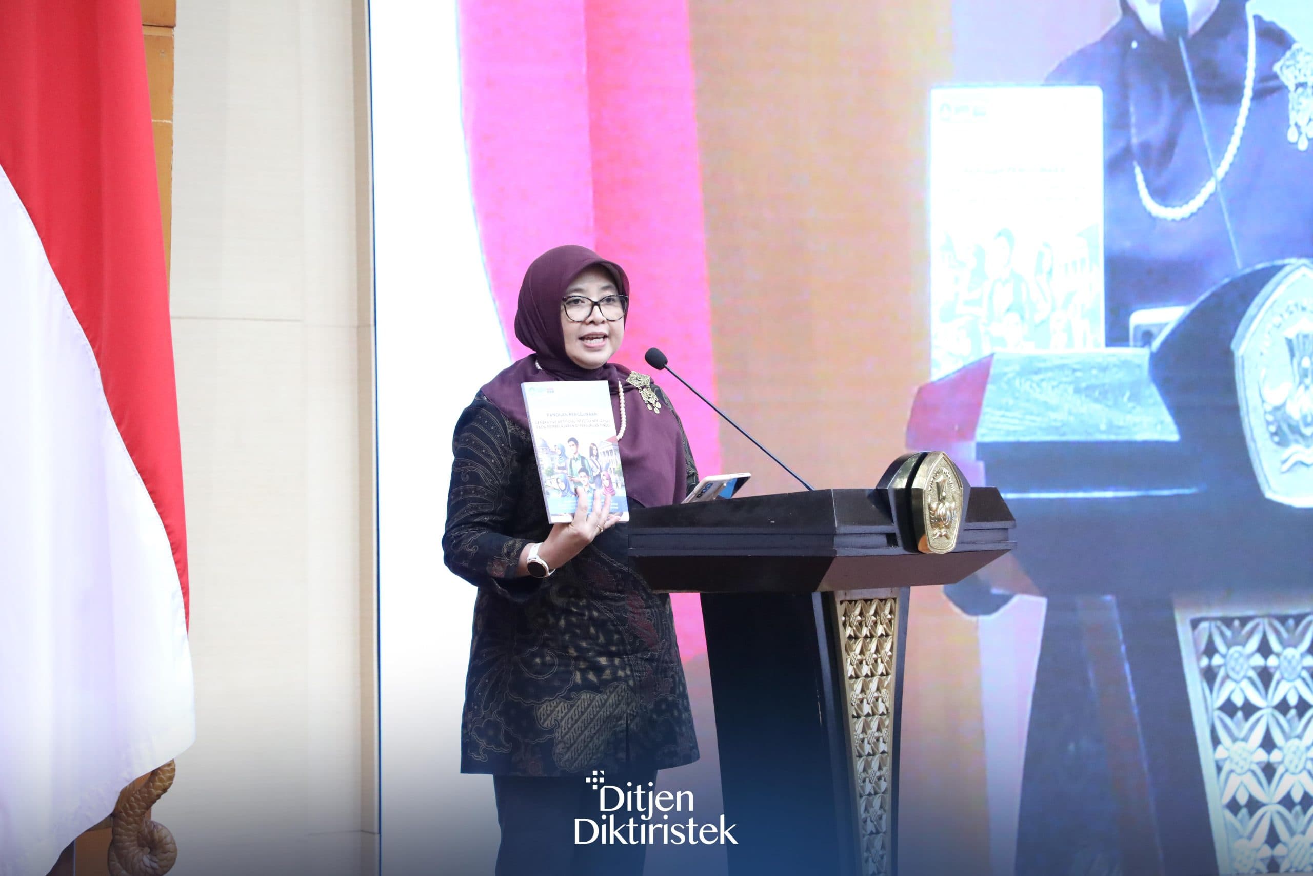 Kawal Transformasi Digital, Ditjen Diktiristek Luncurkan Buku Panduan Penggunaan GenAI dan Transformasi Pendidikan MBKM