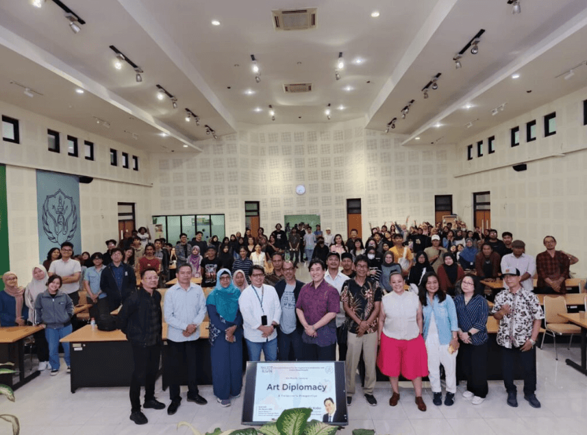 ISI Yogyakarta Hadirkan Kolektor Asal Australi di Kuliah Umum