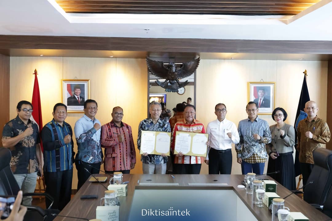Penandatanganan Naskah Hibah Lahan Untuk Sekolah Unggul Garuda di Kabupaten TTS dan NTT
