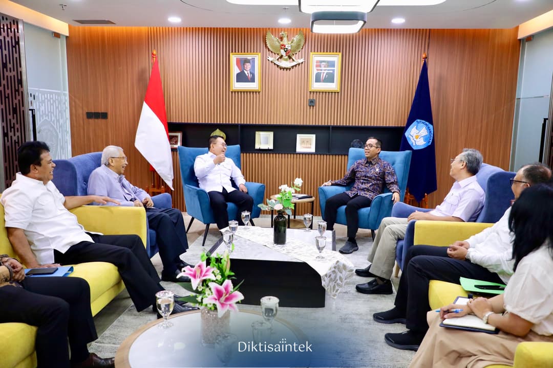 Mendiktisaintek Audiensi dengan Dudung Abdurachman