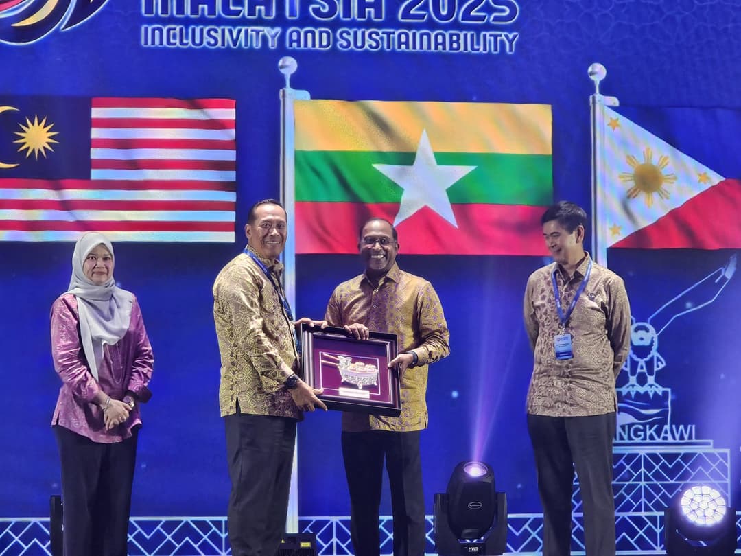 Wamendiktisaintek The Asean Education and Higher Education Ministers Round Table 2025, Malaysia.