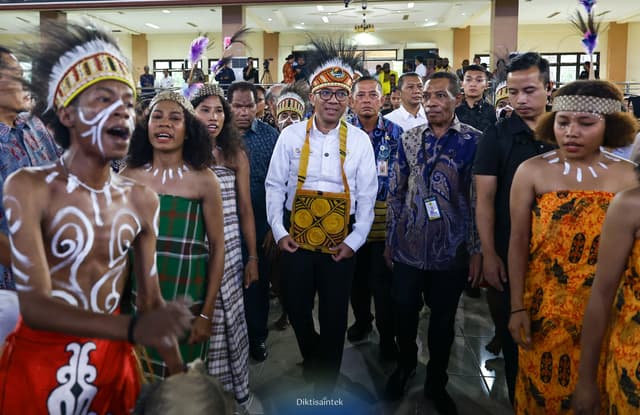 Harapan Mendiktisaintek, Papua Juga Jadi Titik Awal Kemajuan Bangsa