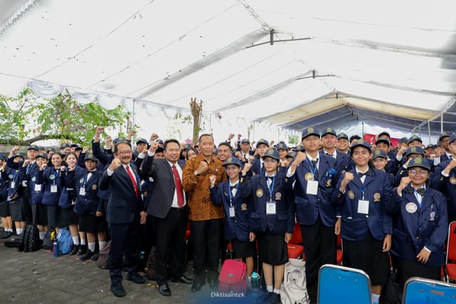 Wamen Fauzan Kampanyekan PPKPT dan Ajak Mahasiswa Baru berbakti untuk Bangsa dan Negara.