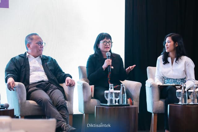 Wamendiktisaintek Stella Christie Menghadiri Sosialisasi Asosiasi Antariksa Indonesia