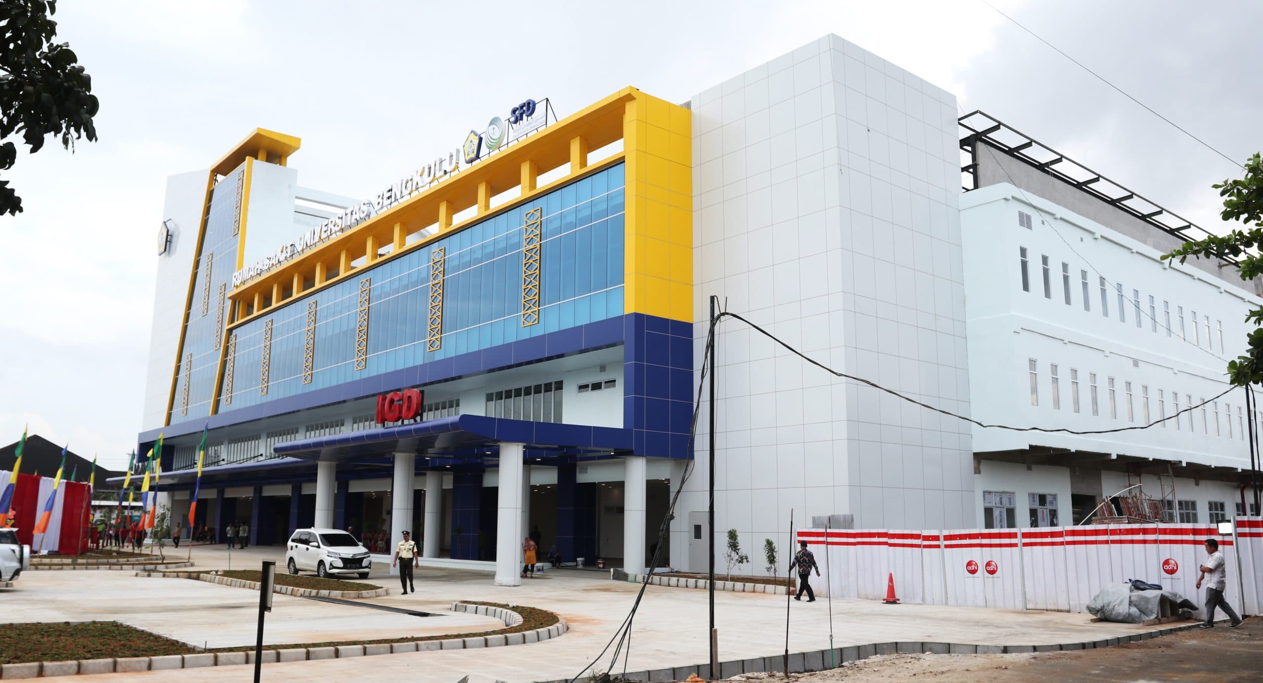 CEO SFD dan Rektor Unib Teken Prasasti Peresmian Rumah Sakit Pendidikan