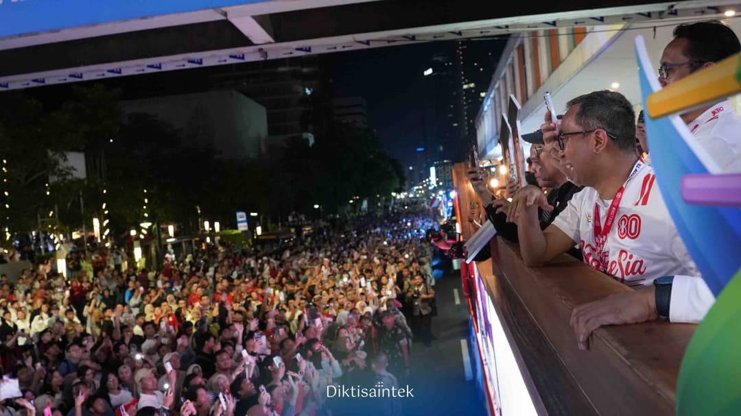 Kemdiktisaintek Meriahkan Karnaval Kemerdekaan HUT RI Ke-80