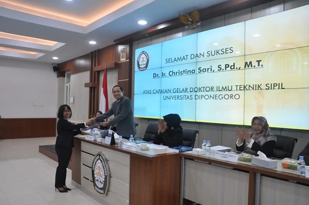 Doktor ke-100 Lahir dari Program Doktor Teknik Sipil UNDIP: Komitmen pada Pembangunan Infrastruktur Berkelanjutan
