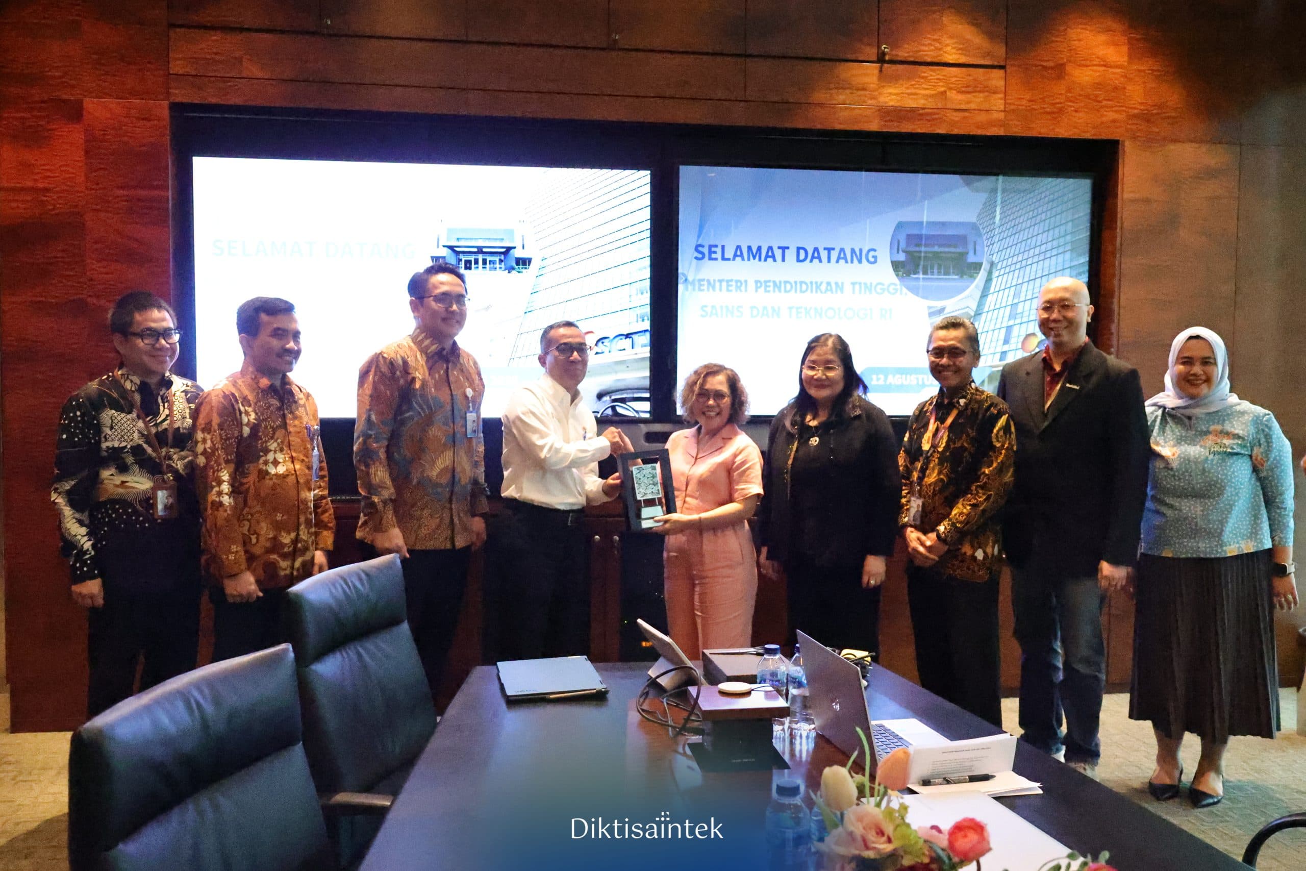 Mendiktisaintek Lakukan Media Visit ke Emtek Group, Gaungkan Semangat Minat Generasi Muda di Bidang Riset dan Olahraga