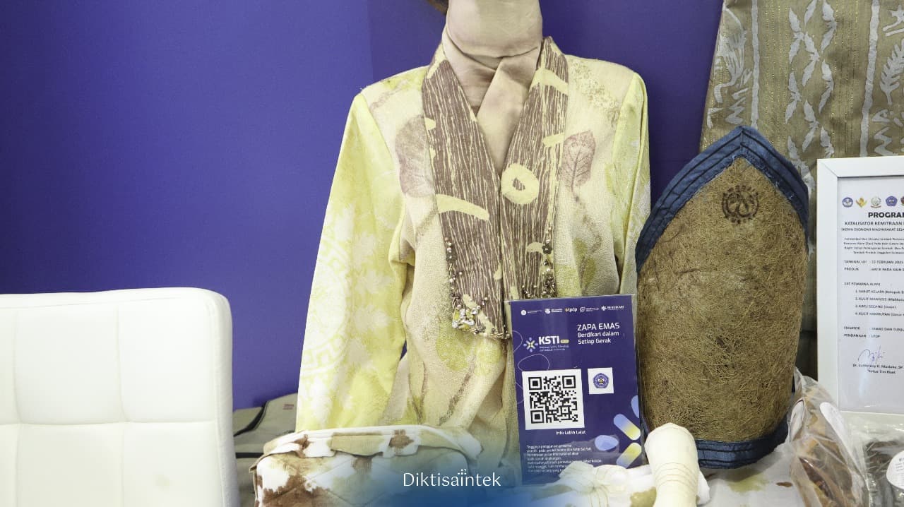 ZAPA Emas, Pewarna Batik dari Limbah Pertanian Hasil Inovasi Politani Pangkep 