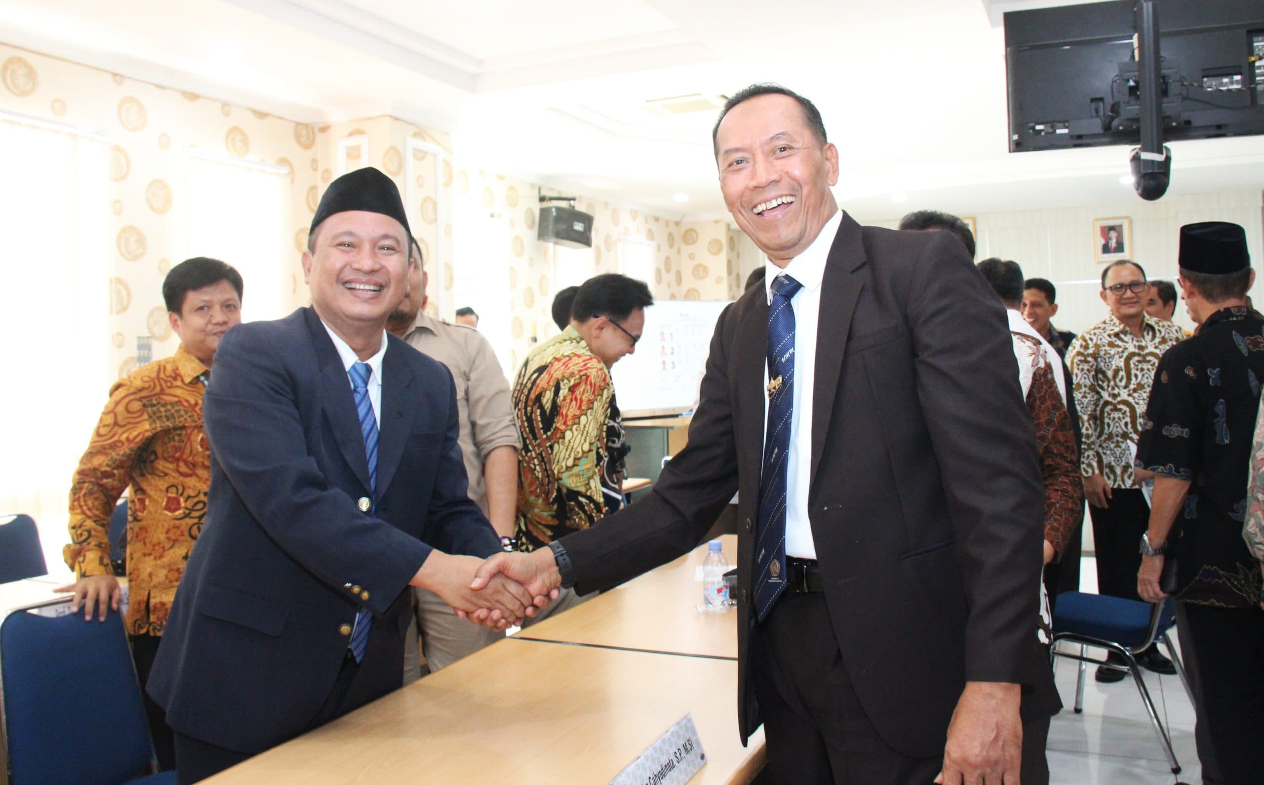 Pilrek Unib Dihadiri Wamen Fauzan, Dr. Indra Cahyadinata Terpilih Jadi Rektor 2025–2029