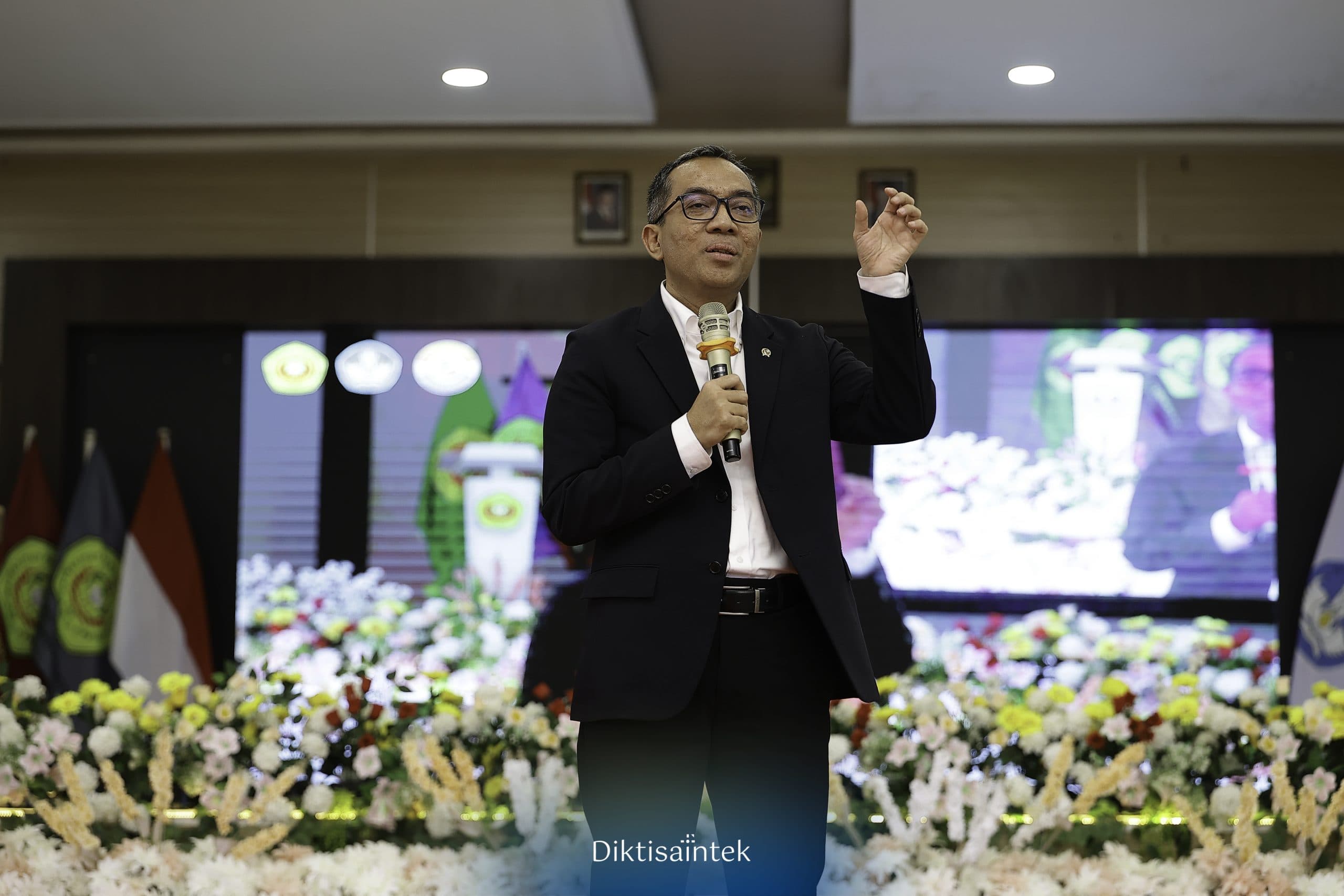 Mendiktisaintek Dorong Perguruan Tinggi di Garut Jadi Motor Inovasi dan Solusi Bangsa