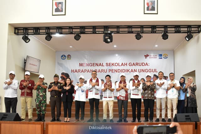 Pengenalan Sekolah Garuda di Siborong-borong