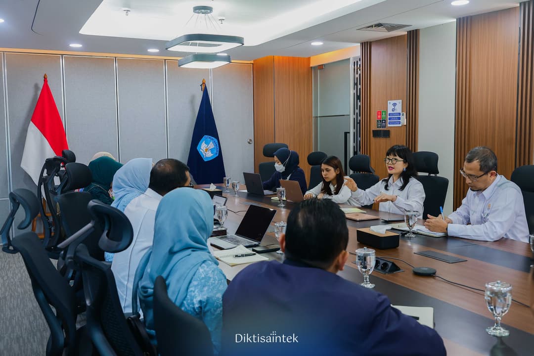 Wamendiktisaintek Stella Christie Menerima Audienisi dengan Wamenkop