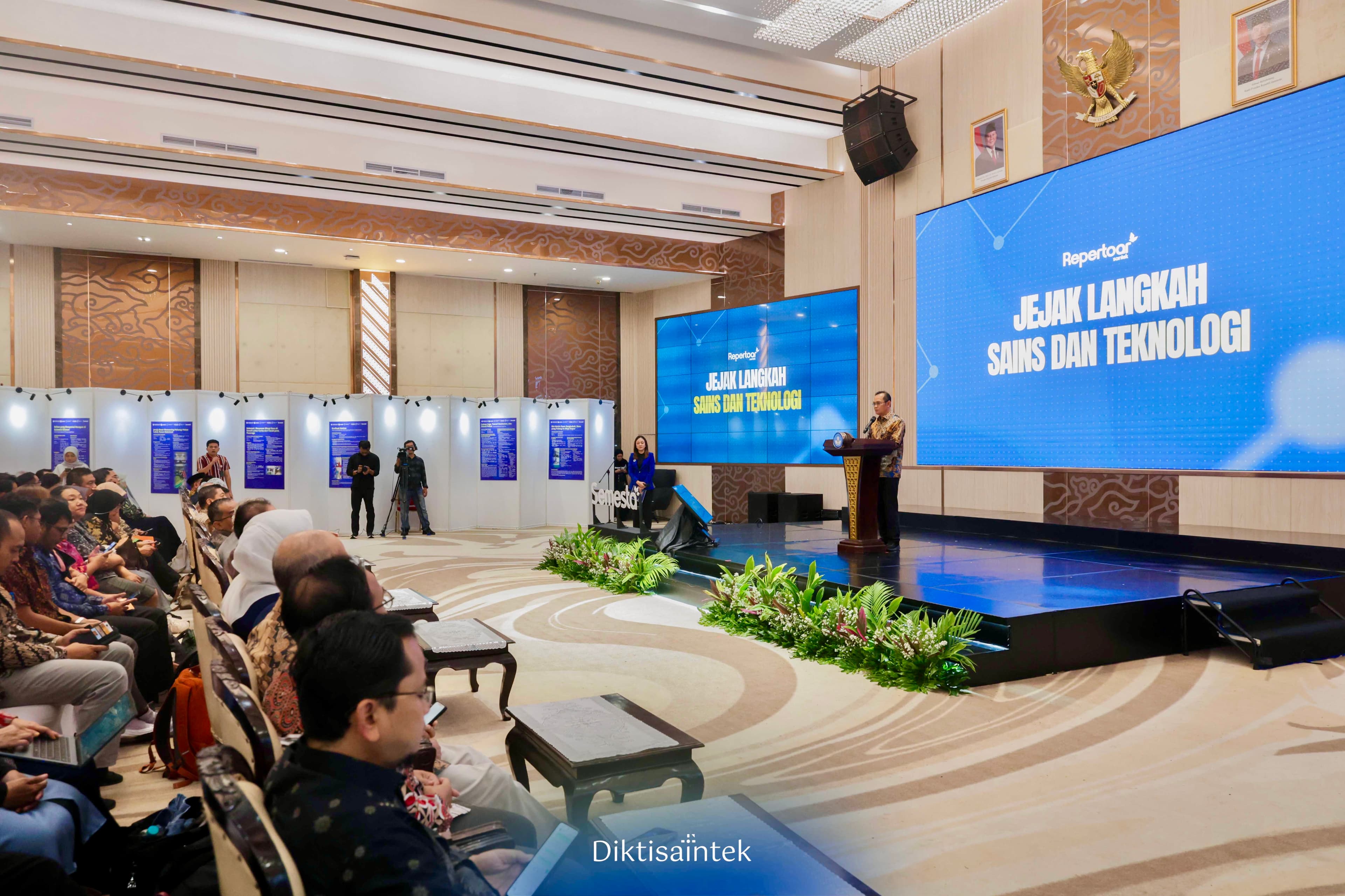 Mendiktisaintek: Sains dan Teknologi Harus Menjawab Persoalan Nyata Masyarakat