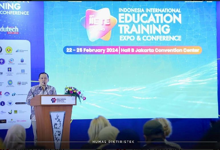 Ditjen Diktiristek Suguhkan Informasi terkait Inovasi dan Transformasi Pendidikan Tinggi di IIETE 2024