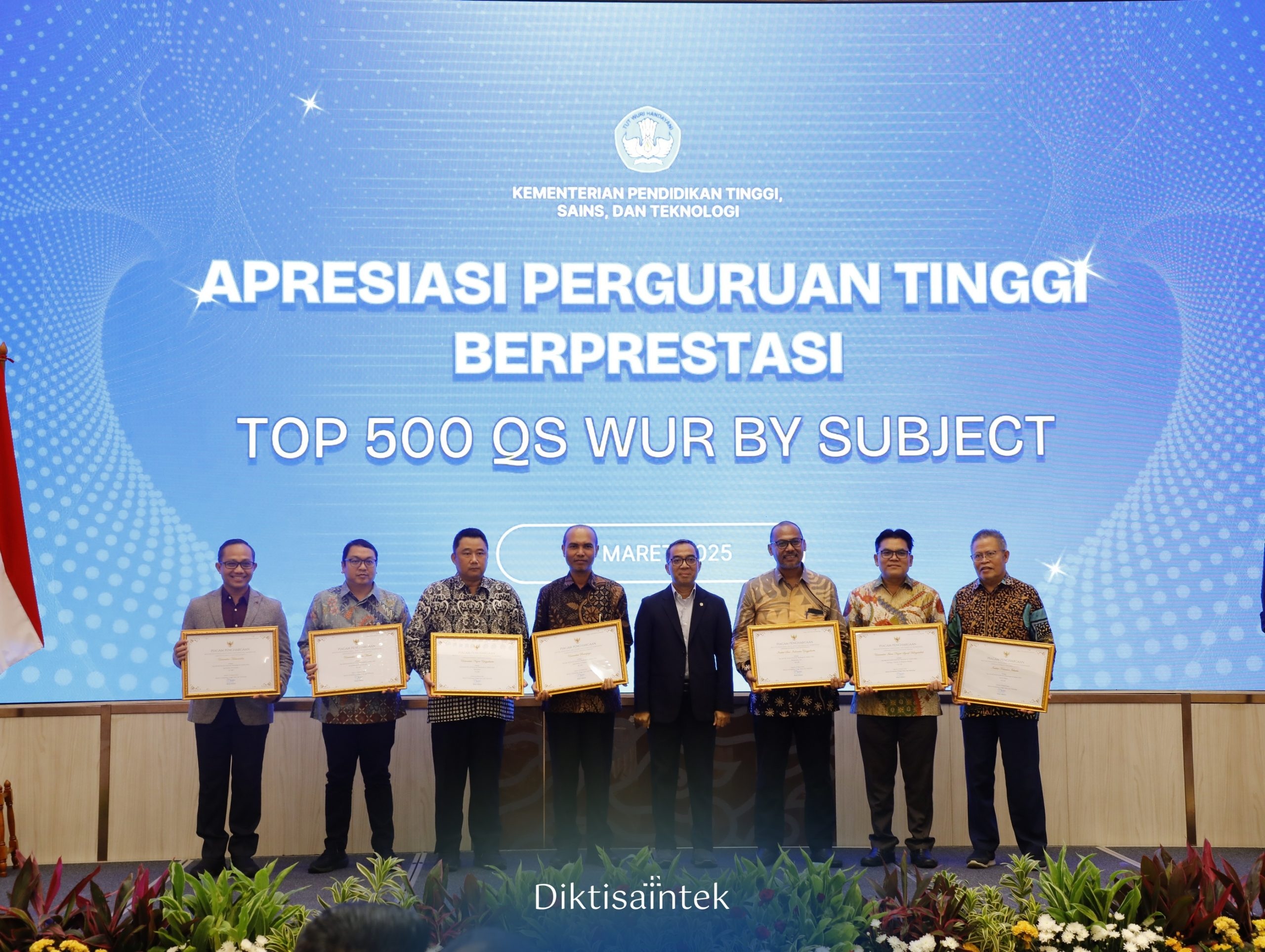 Mendiktisaintek Apresiasi Perguruan Tinggi Indonesia yang Masuk Top 500 QS WUR by Subject 2025