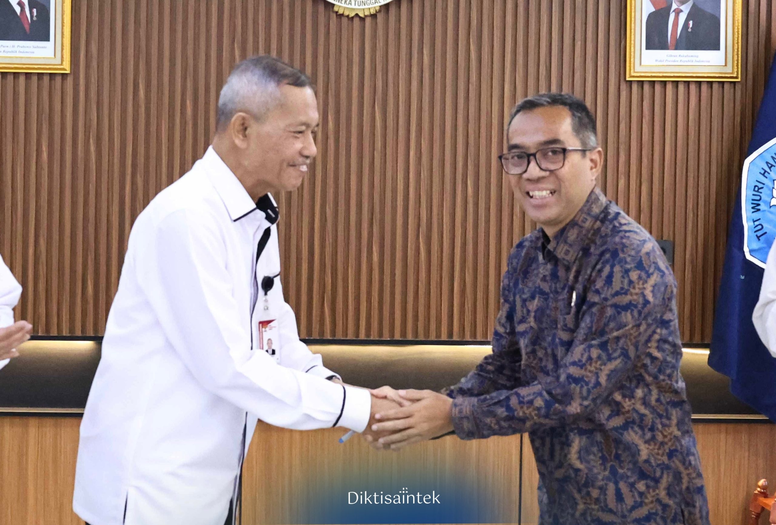 Kemdiktisaintek dan KPK Tanda tangani Komitmen Bersama Penyelenggaraan Pendidikan Antikorupsi