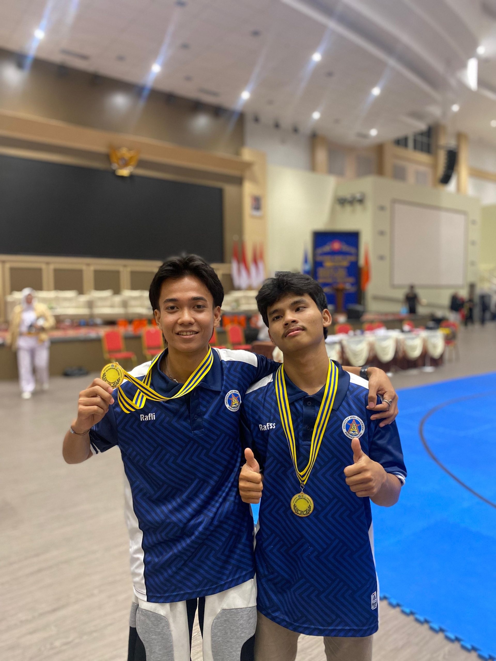 Raih 2 Emas dan 2 Perunggu, Kontingen Pencak Silat ISI Padangpanjang Harumkan Nama Kampus di POMDA 2025