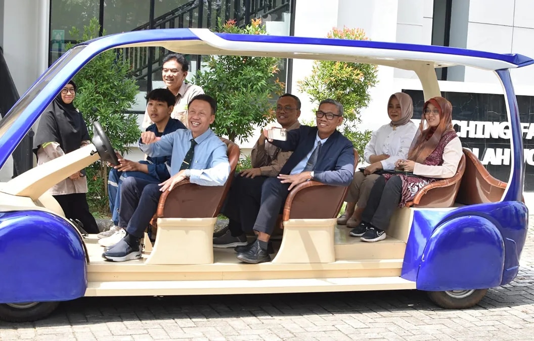 Buggy Car Hybrid Sekolah Vokasi UNDIP: Inovasi Ramah Lingkungan Berbasis Energi Surya