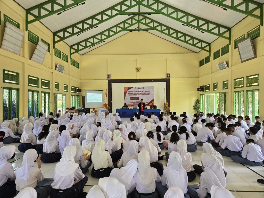 Akselerasi Pendidikan Antikorupsi, FKIP UNTAN Giatkan Penyuluhan di SMA Negeri 1 Singkawang