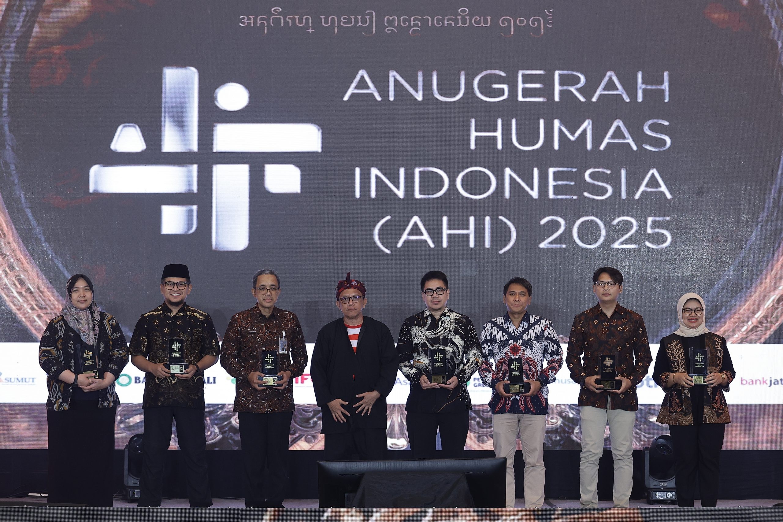 Kemdiktisaintek Raih Tiga Penghargaan AHI 2025