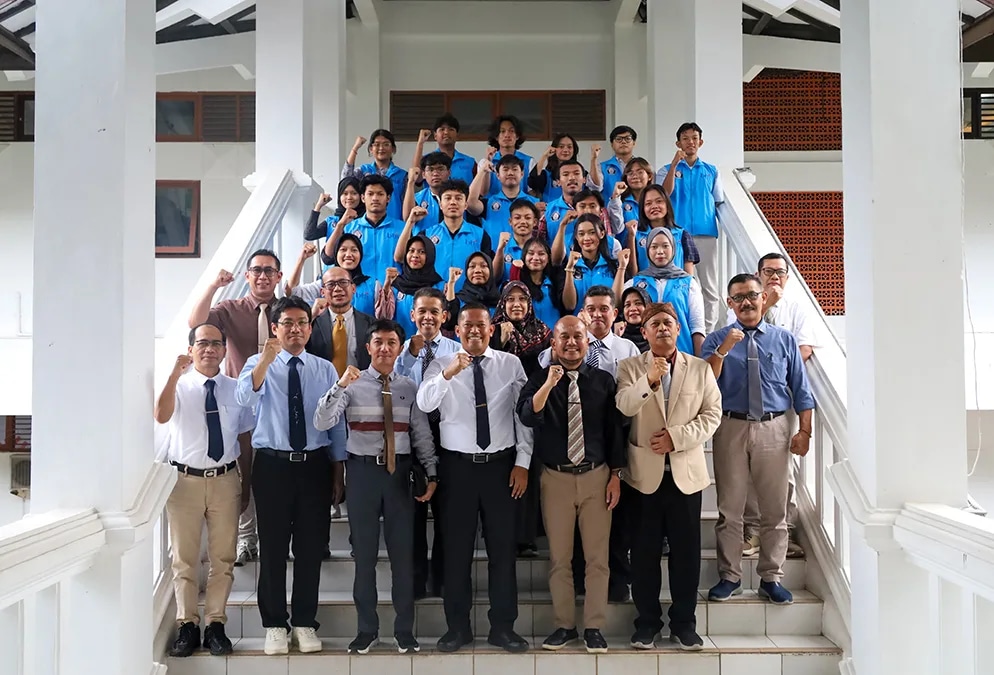 UNDIP Lepas 28 Delegasi POMNAS XIX Jawa Tengah 2025: Semangat Sportivitas dan Prestasi Bermartabat