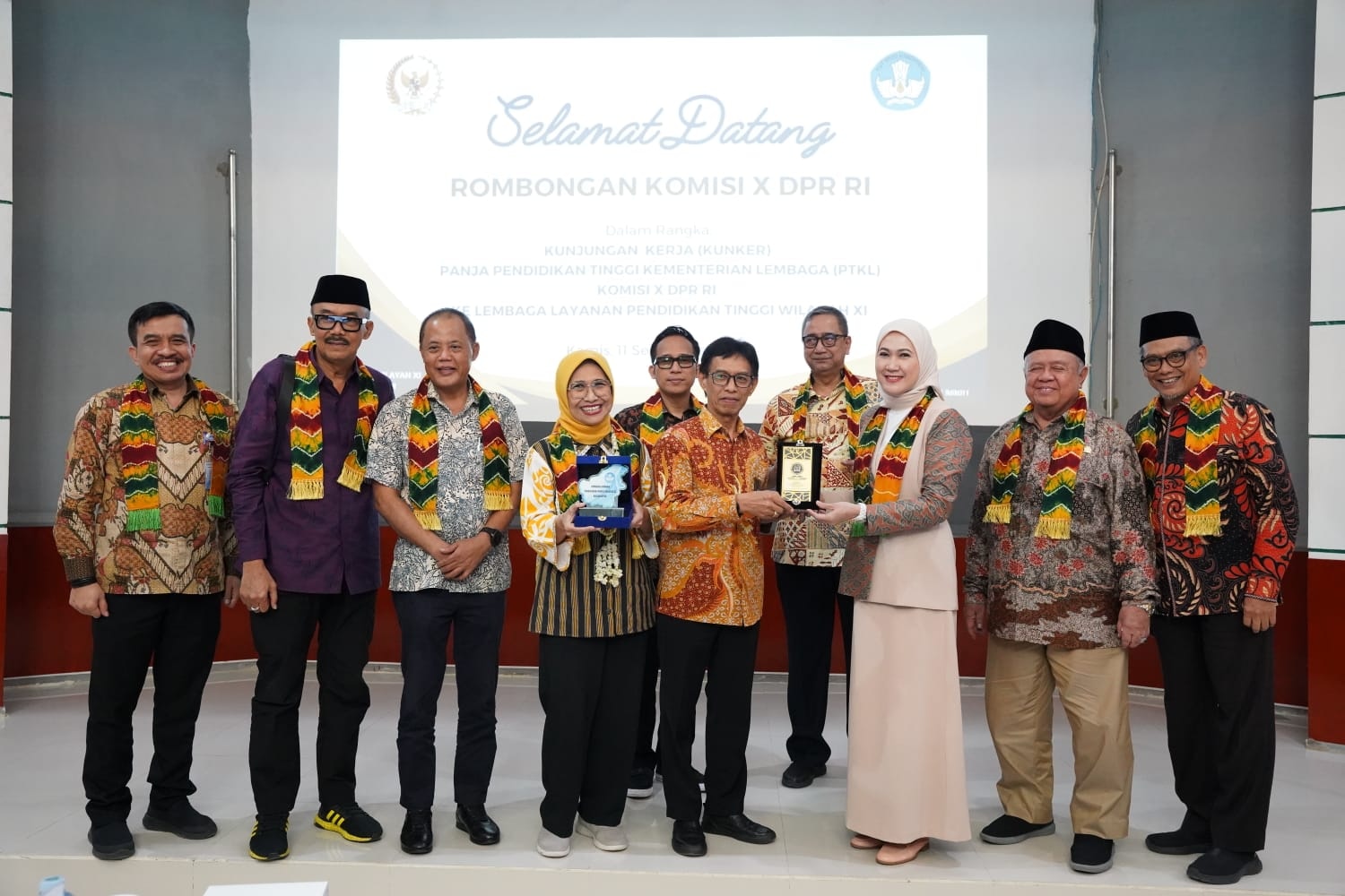 Kemdiktisaintek dan Komisi X DPR Bahas Akreditasi PTKL di Kalimantan Selatan