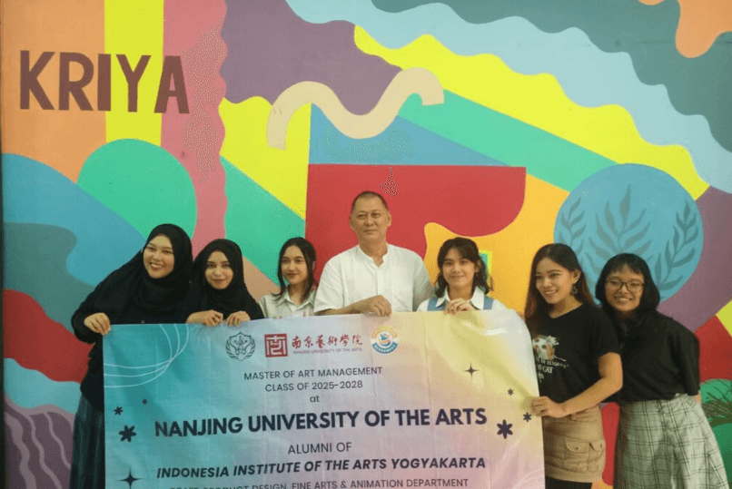 Kisah Enam Alumni ISI Yogyakarta yang Mendunia, Lanjutkan Nanjing University of the Arts, China.