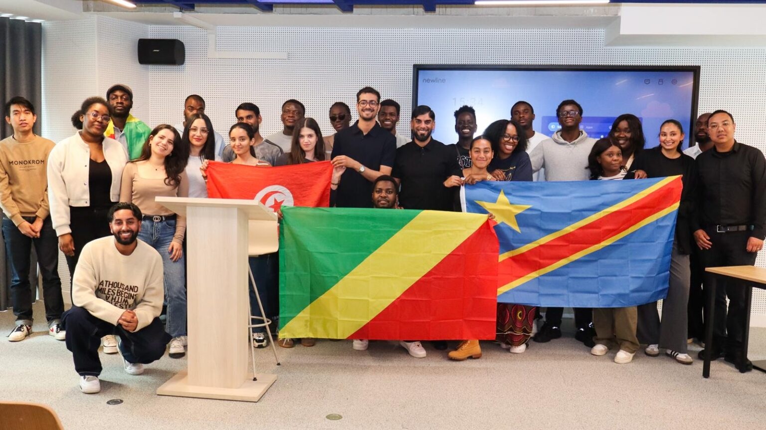 Dari Ruang Kelas Unila Menuju Paris, Kisah Dahasrul Mengejar Masa Depan