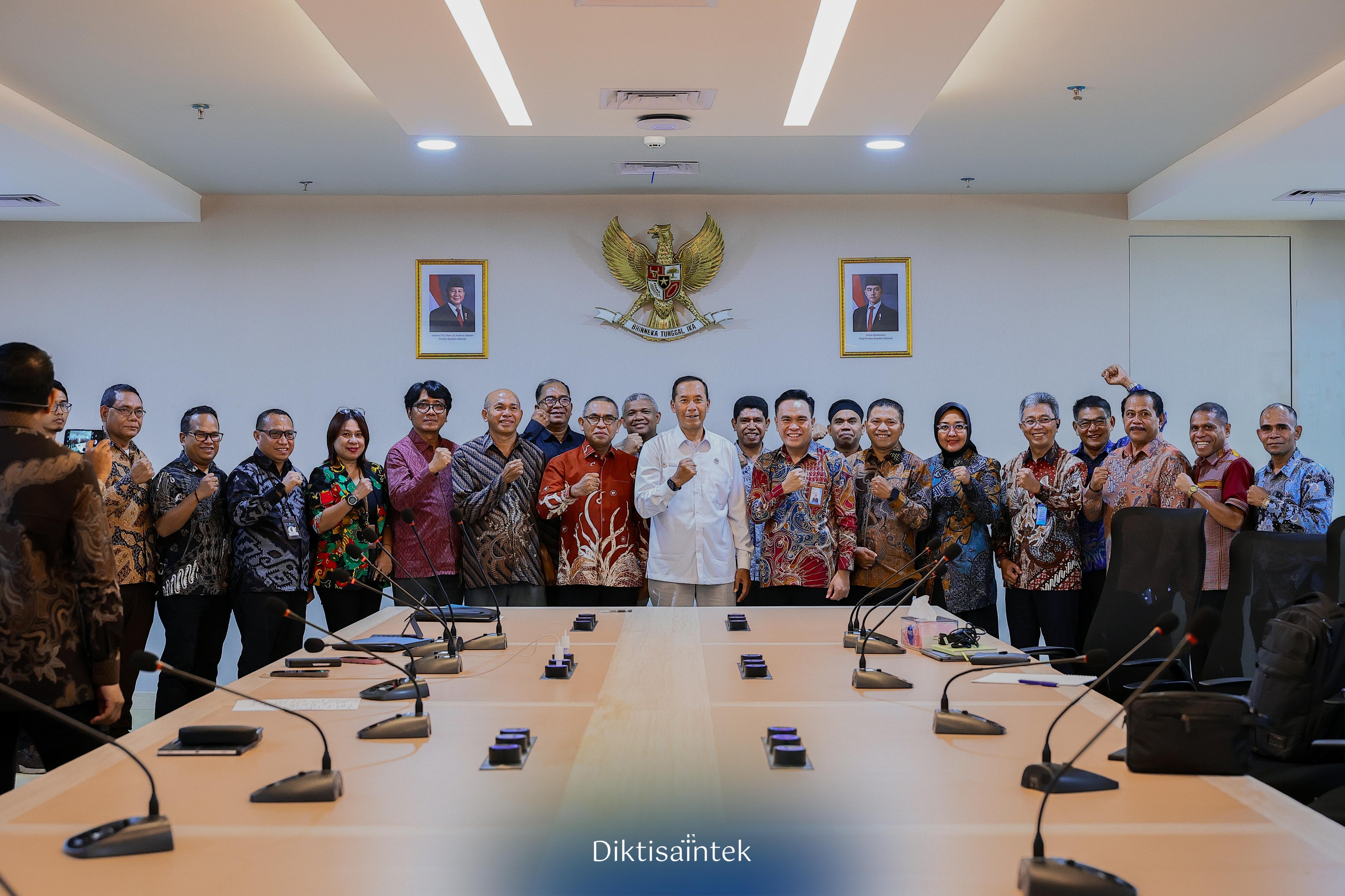 Kolaborasi 13 Perguruan Tinggi Mulai Bergerak Atasi Stunting dan Kemiskinan  di NTT.