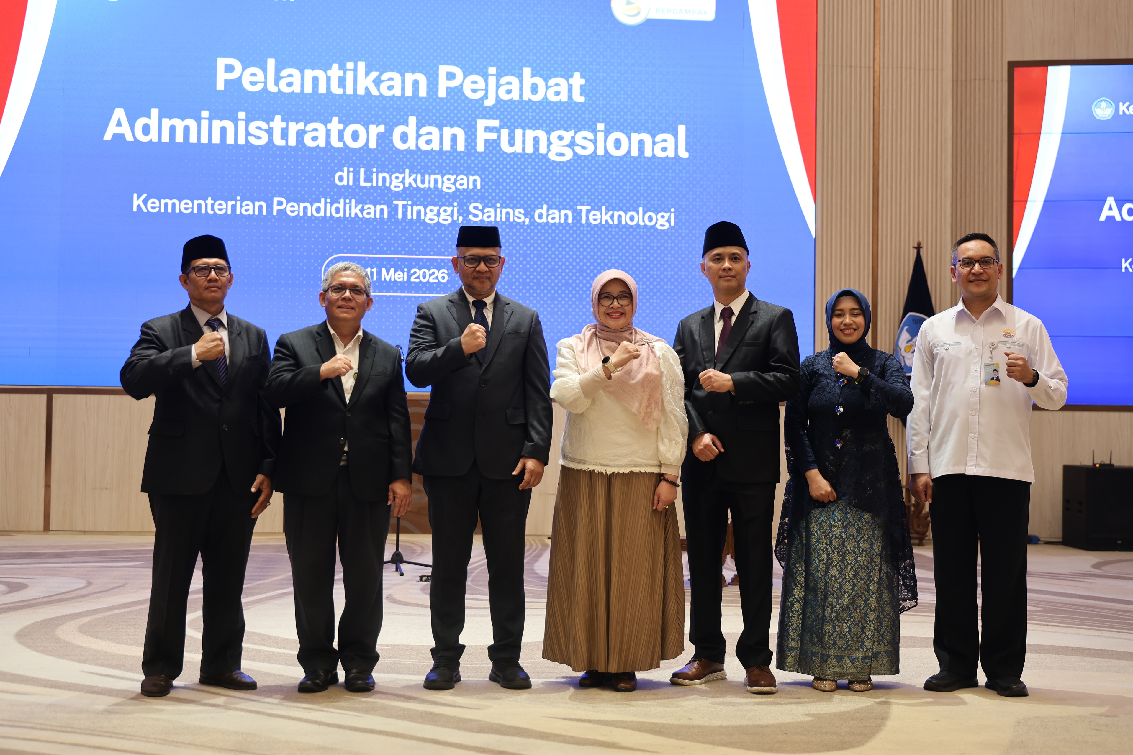 Perkuat Kinerja Organisasi, Kemdiktisaintek Lantik Pejabat Administrator dan Fungsional