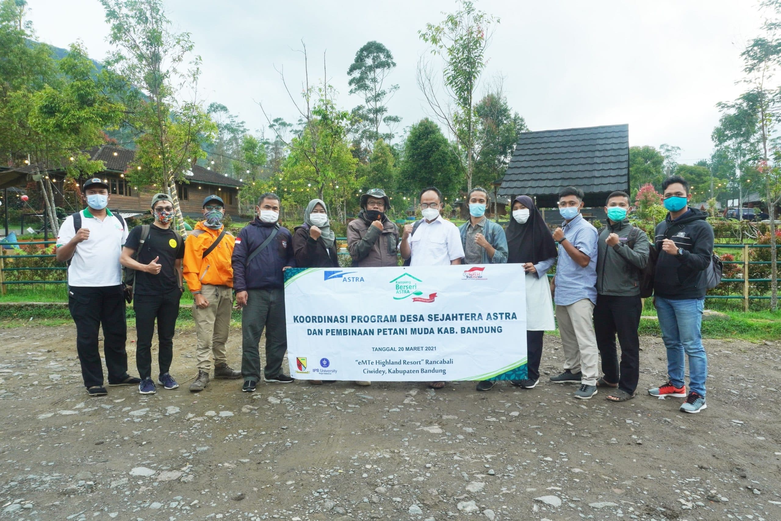 IPB University Berkolaborasi dengan Astra Terjunkan CEO Petani Muda di Kabupaten Bandung