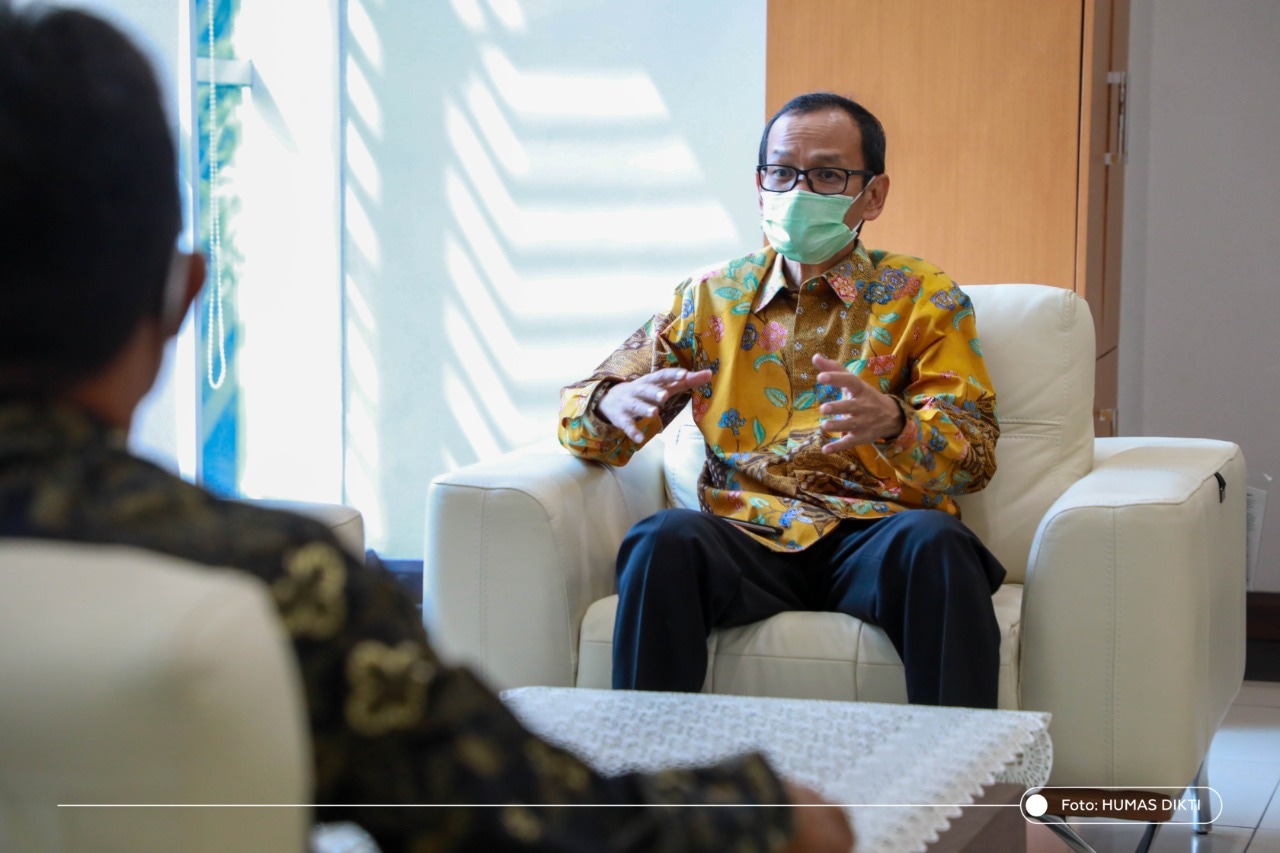 Akselerasi Pembangunan Papua melalui Kampus Merdeka dan Program Bantuan Pendidikan